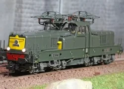 Jouef HJ2402S BB 13020 electric locomotive, green livery, digital s...