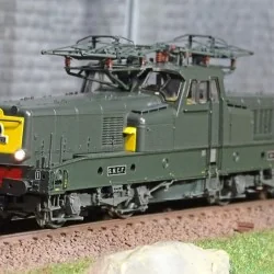 Jouef HJ2402S Locomotive électrique BB 13020, livrée vert, digitale sonore Jouef HJ2402S - 1