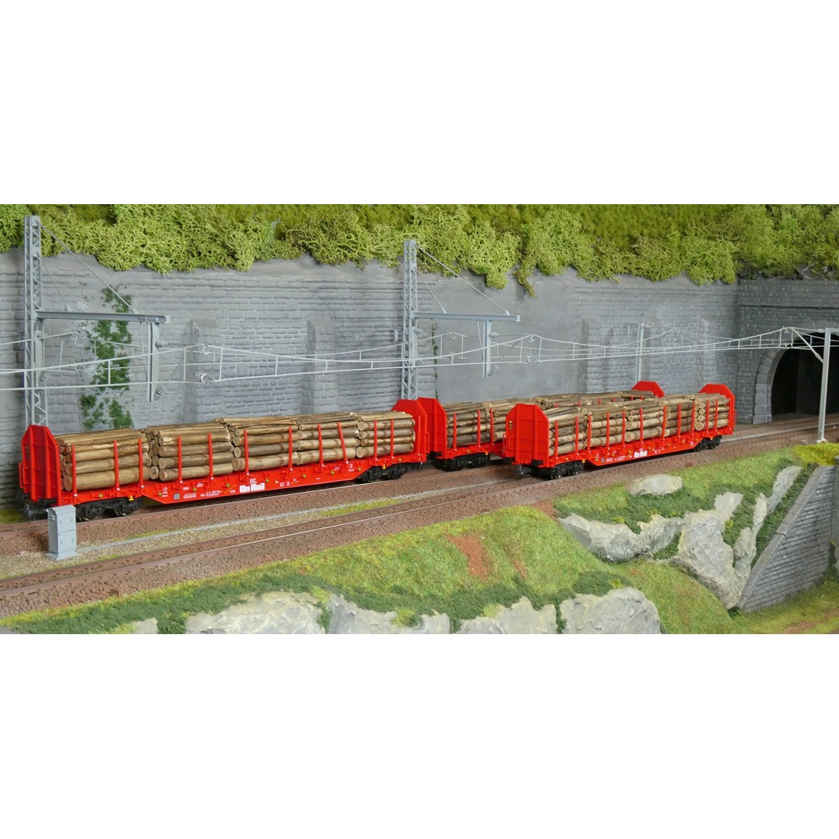 Set of 3 OnRail GmbH slatted wagons, loaded with logs, period VI -... Set of 3 OnRail GmbH slatted wagons, loaded with logs, period VI -...