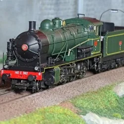 Jouef HJ2407 Locomotive à vapeur 140 C 362, tender 18 C 550, livrée vert et noir, ligne jaune, SNCF Jouef HJ2407 - 1