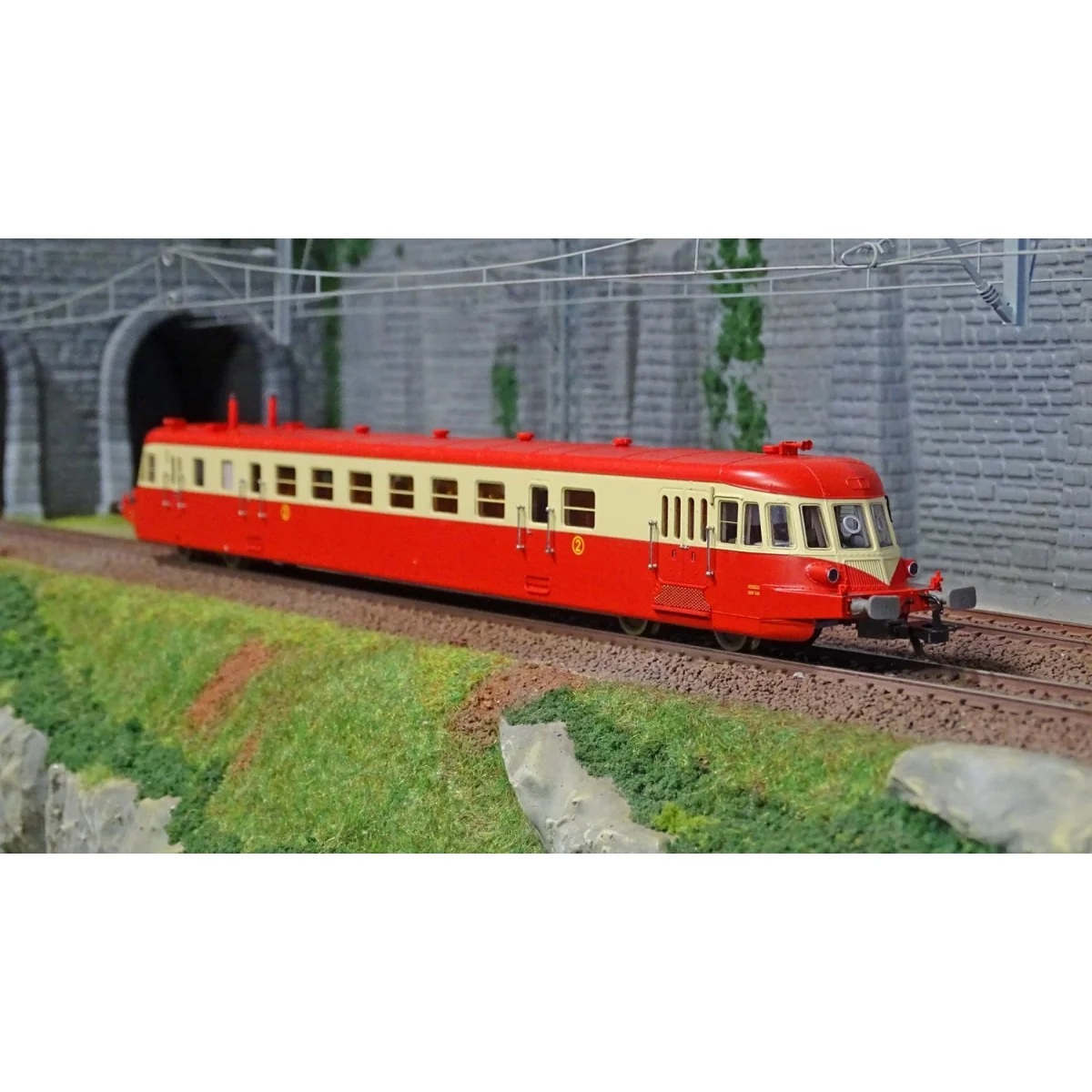 Jouef HJ2409S Autorail diesel ABJ 2, livrée rouge/beige, toit rouge, SNCF, digitale sonore Jouef HJ2409S - 3