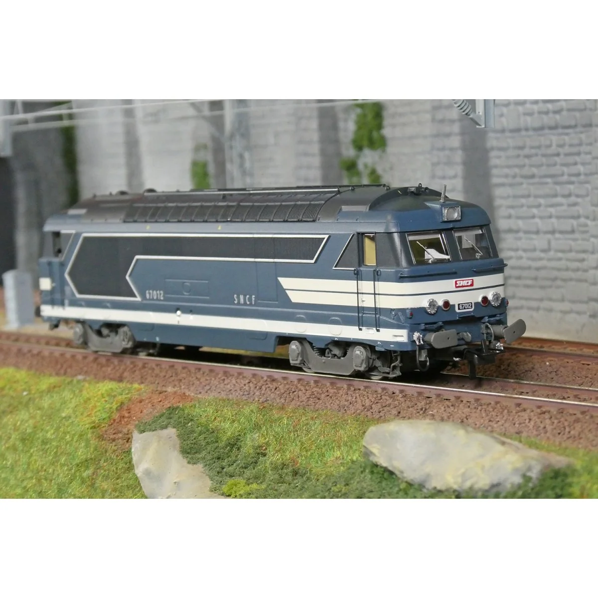 BB 67012 diesel locomotive, blue louvers, Nevers nameplates, digita... BB 67012 diesel locomotive, blue louvers, Nevers nameplates, digita...