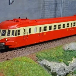 Jouef HJ2411S Autorail diesel ABJ 4, livrée rouge/beige, toit rouge, SNCF, digitale sonore Jouef HJ2411S - 1