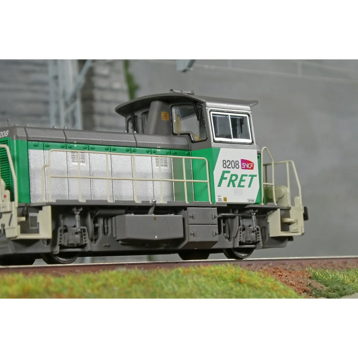 Locomotive diesel Y 8208 « FRET » logo Carmillon digital sonore - R... Locomotive diesel Y 8208 « FRET » logo Carmillon digital sonore - R...