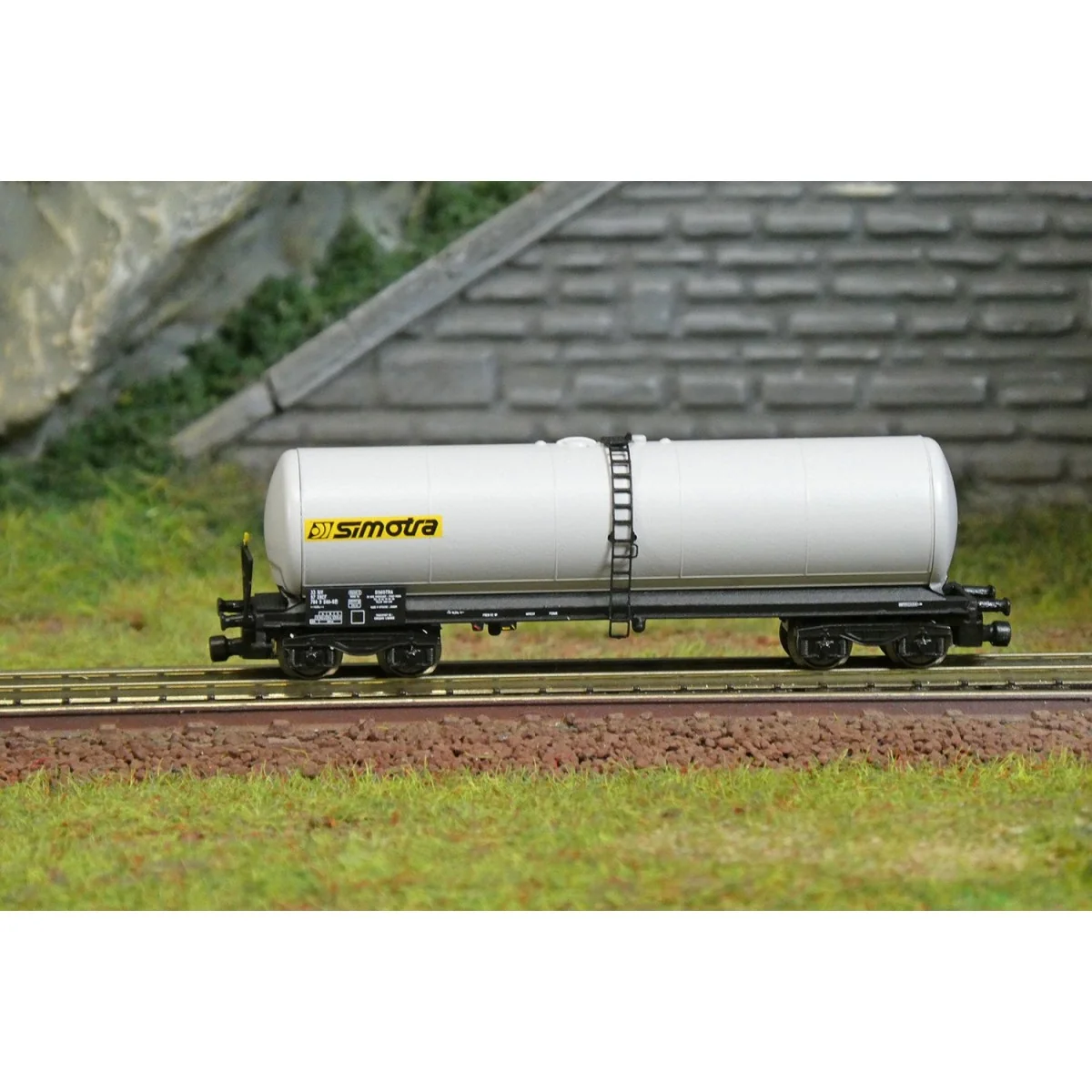Wagon citerne longue ANF, Simotra gris - AZAR MODELS W05-SI1 - éche... Wagon citerne longue ANF, Simotra gris - AZAR MODELS W05-SI1 - éche...