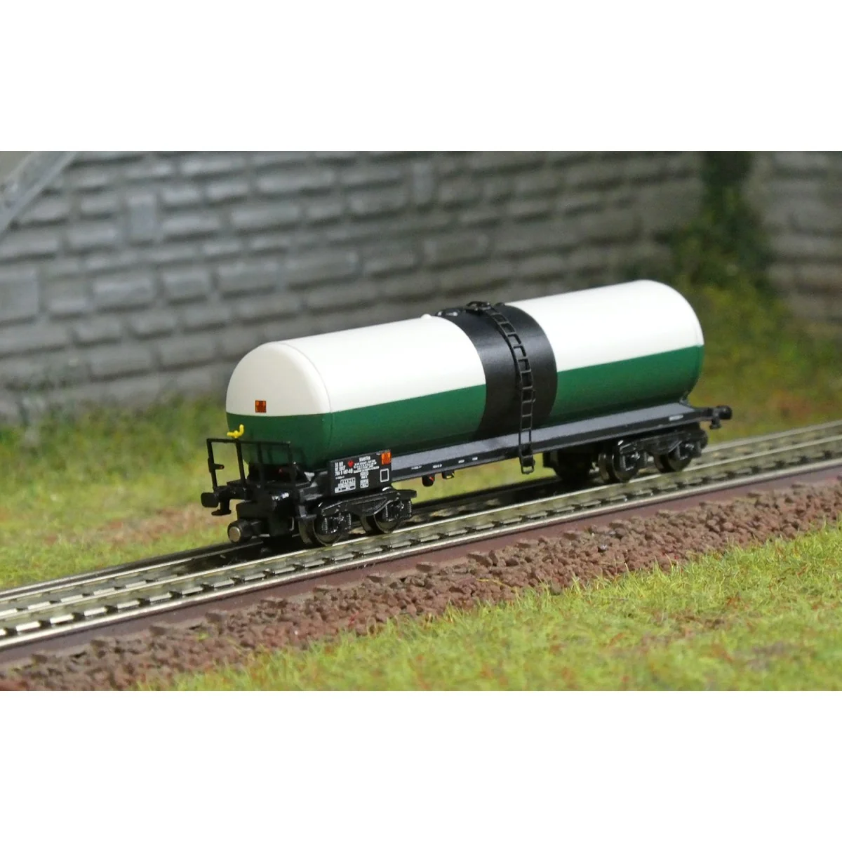 ANF long tank wagon, Simotra green/white - AZAR MODELS W05-SI2 - Z ... ANF long tank wagon, Simotra green/white - AZAR MODELS W05-SI2 - Z ...