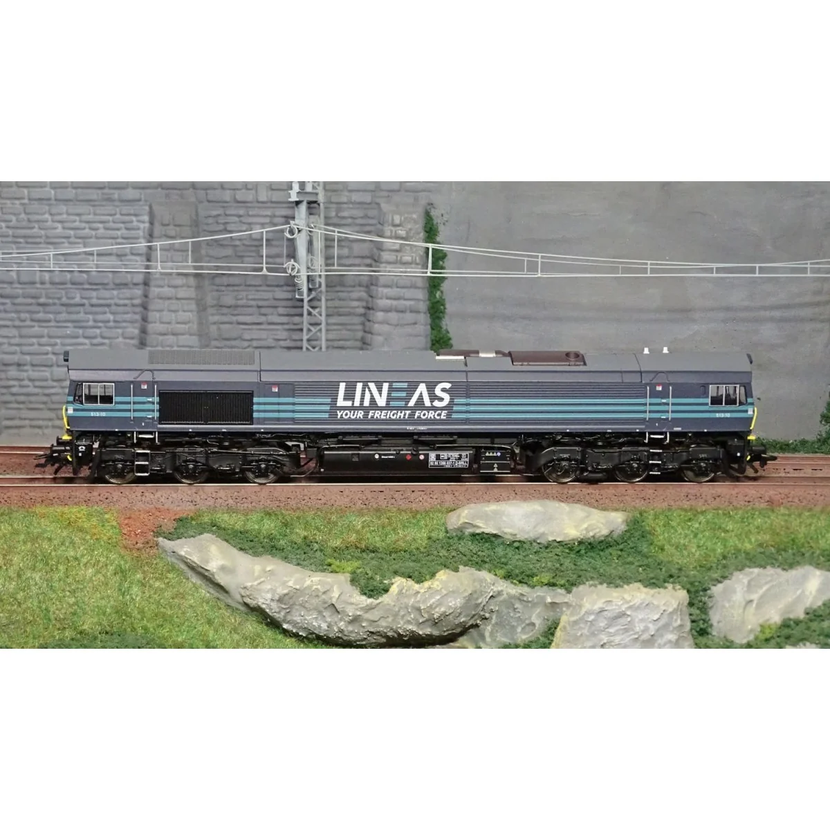 Trix 22693 Class 66 Diesel Locomotive, LINEAS, digital sound - Trix...