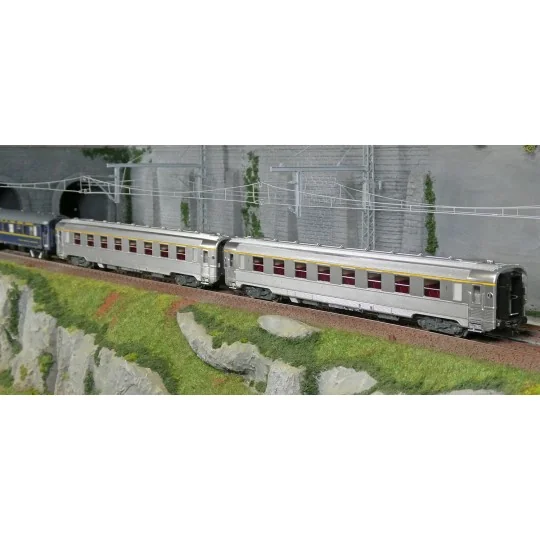 3-car set Sud Express CIWL and short DEV Inox SNCF era III-IV n°1/2... HJ4213-Specialized SNCF ground-to-train transmission measuring vehicle, red and grey - Jouef HJ4212 - HO 1/87