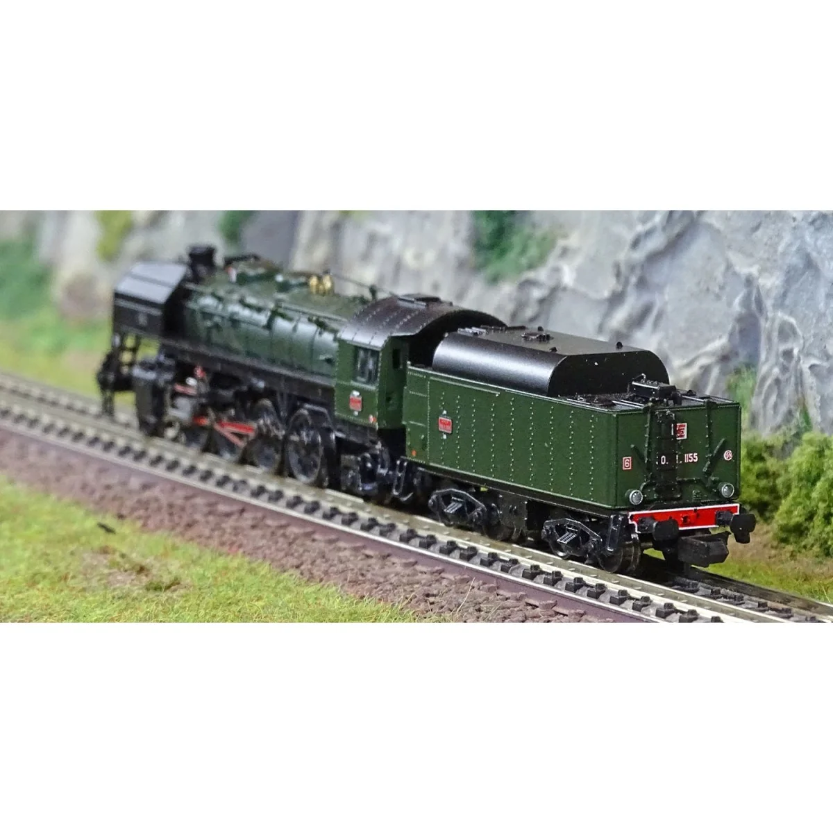 Arnold HN2483 Locomotive vapeur 141 R 1155, SNCF, roues boxpok, livrée verte Arnold HN2483 - 3 Arnold HN2483 Locomotive vapeur 141 R 1155, SNCF, roues boxpok, livrée verte Arnold HN2483 - 3