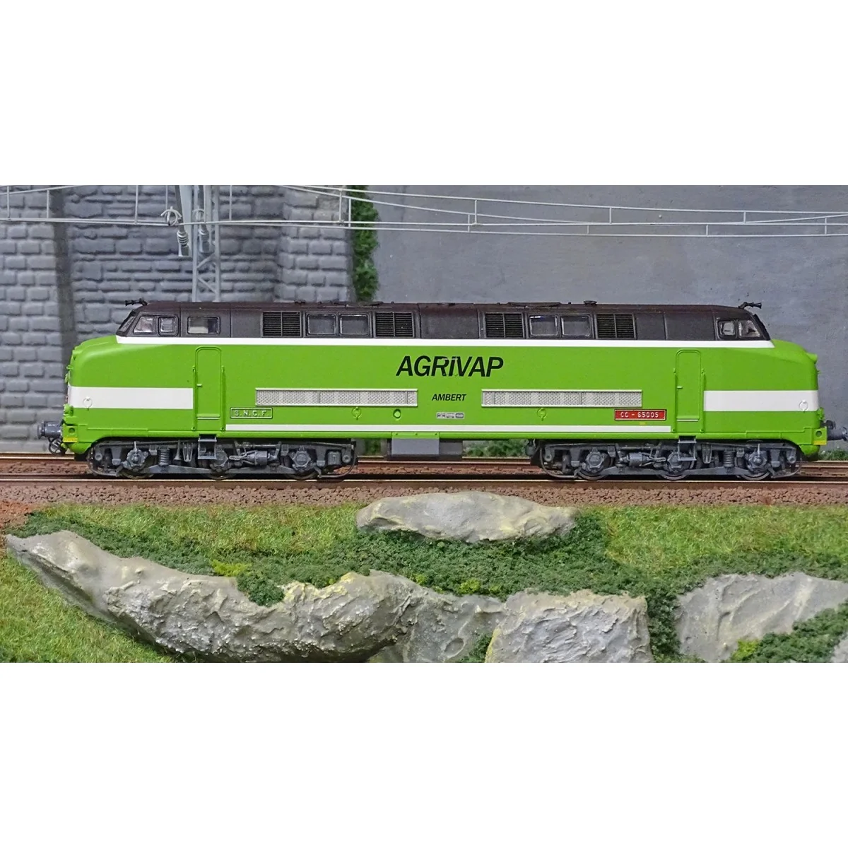 Mistral 23-03-S003 Locomotive diesel CC 65005, SNCF, vert clair, Agrivap, Ambert Mistral Train Models Mistral_23-03-S003 - 2 Mistral 23-03-S003 Locomotive diesel CC 65005, SNCF, vert clair, Agrivap, Ambert Mistral Train Models Mistral_23-03-S003 - 2