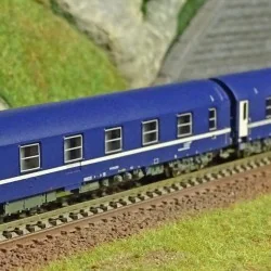 Arnold HN4342 Set de 2 wagons-lits T2, livrée bleu avec logo casquette, échelle N Arnold HN4342 - 1