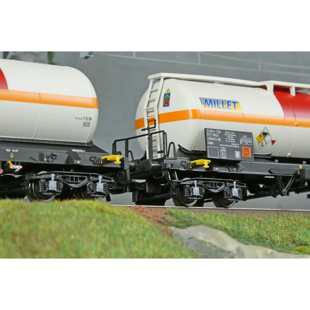 Coffret de 2 wagons-citernes chlore MISA/Millet et VTG/Simotra époque VI - Coffret de 2 wagons-citernes chlore MISA/Millet et VTG/Simotra époque VI -