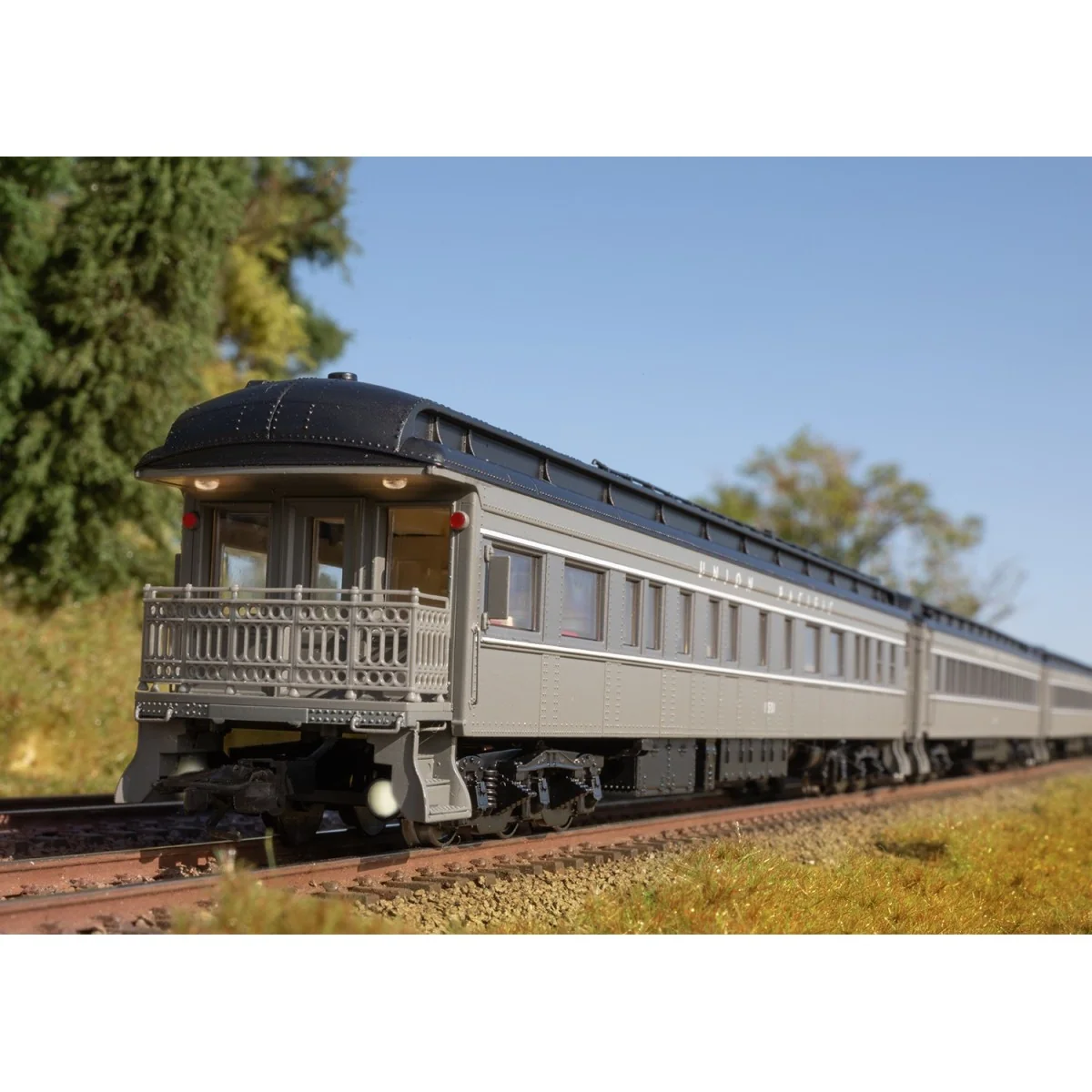 Coffret 4 voitures voyageurs US Heavyweight Union Pacific H0 Époque III - Trix Coffret 4 voitures voyageurs US Heavyweight Union Pacific H0 Époque III - Trix