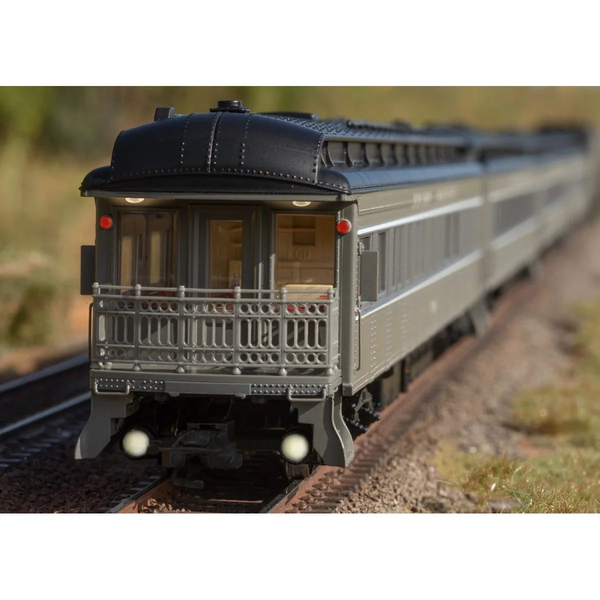 Coffret 4 voitures voyageurs US Heavyweight Union Pacific H0 Époque III - Trix Coffret 4 voitures voyageurs US Heavyweight Union Pacific H0 Époque III - Trix