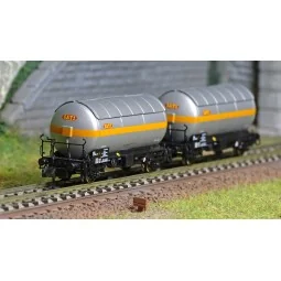 Arnold HN6479 Set of 2 two-axle gas tank wagons, silver livery, SNC...