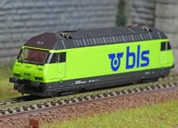 Fleischmann 731391 Re 465 Electric Locomotive, BLS, N scale, digita...