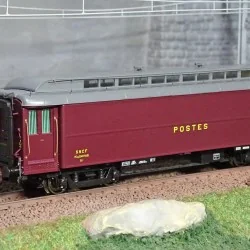 Ree Modeles VB253 Voiture postale Allège OCEM 16m, PEZ brun PTT, toit gris, châssis noir, SNCF Ree Modeles VB-253 - 1