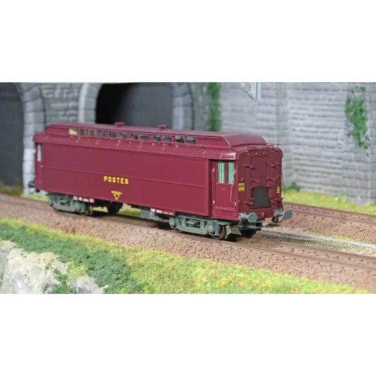 VB-254-Ree Modeles VB254 OCEM 16m Light Postal Car, PTT brown PEZ body, grey chassis, SNCF