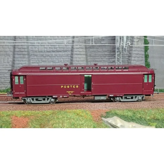 VB-255-Ree Modeles VB255 Pantin Lighter Postal Car, PEZ brown PTT, grey chassis, SNCF