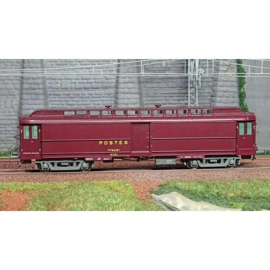Ree Modeles VB257 Pantin Lighter Postal Van, PEZ brown PTT, grey ch... VB-257-Ree Modeles VB257 Pantin Lighter Postal Van, PEZ brown PTT, grey chassis, without bellows, SNCF