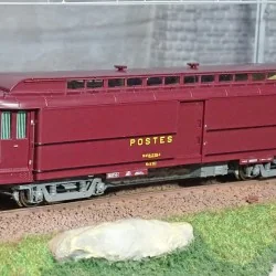 Ree Modeles VB258 Voiture postale Allège Pantin, PEZ brun PTT, châssis gris, sans soufflet, SNCF Ree Modeles VB-258 - 1