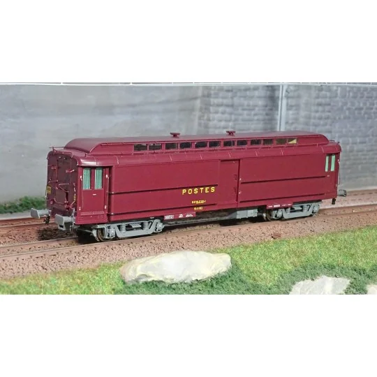 VB-258-Ree Modeles VB258 Voiture postale Allège Pantin, PEZ brun PTT, châssis gris, sans soufflet, SNCF