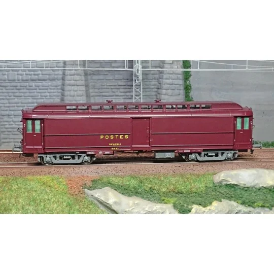 VB-258-Ree Modeles VB258 Voiture postale Allège Pantin, PEZ brun PTT, châssis gris, sans soufflet, SNCF