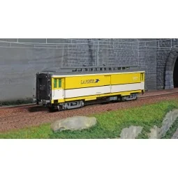 Ree Modeles VB262 OCEM 16m Light Postal Van, Yellow and White Rubbe...