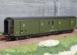 Ree Modeles VB362 Bogie van, ex-PLM, metallic, green 306, black roo...