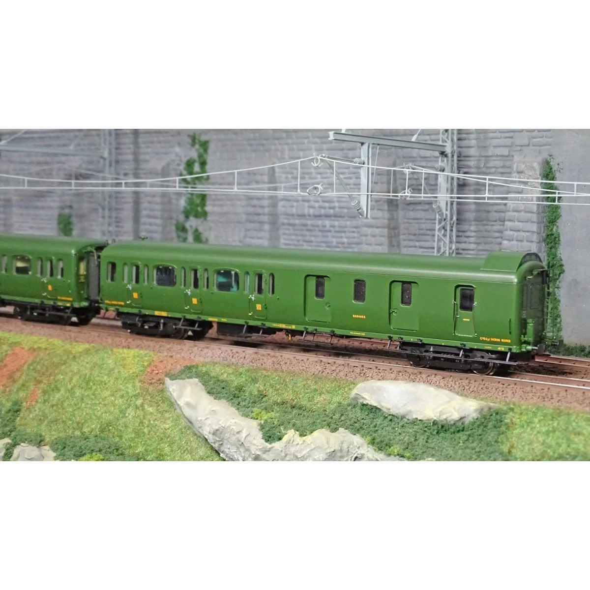 LS Models 40320 Set of 3 Nord Express coaches A7/B9/C5D, green live...
