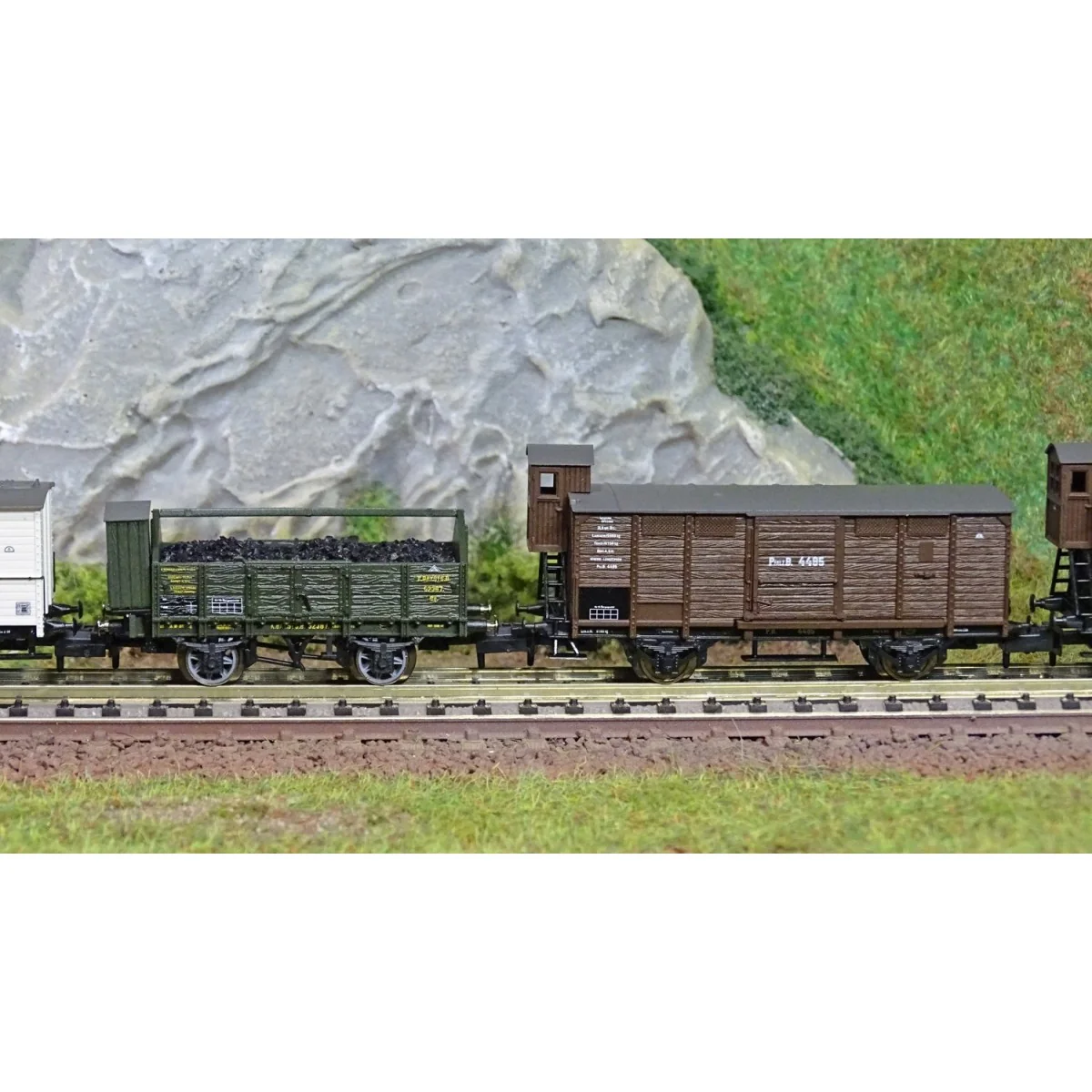 MiniTrix 15284 Set de 5 wagons marchandise "Pfalz" (Palatinat), K.Bay.Sts.B., échelle N Trix Trix_15284 - 3 MiniTrix 15284 Set de 5 wagons marchandise "Pfalz" (Palatinat), K.Bay.Sts.B., échelle N Trix Trix_15284 - 3