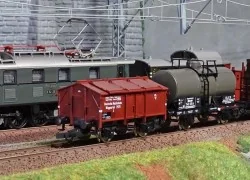 Roco 61492 Complete set of electric freight train series E 52 22 + ...
