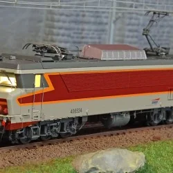 Ls Models 10330S Locomotive électrique CC 6534 SNCF, gris béton, livrée Arzens, logo casquette, Venissieux, Digital sonore Ls mo
