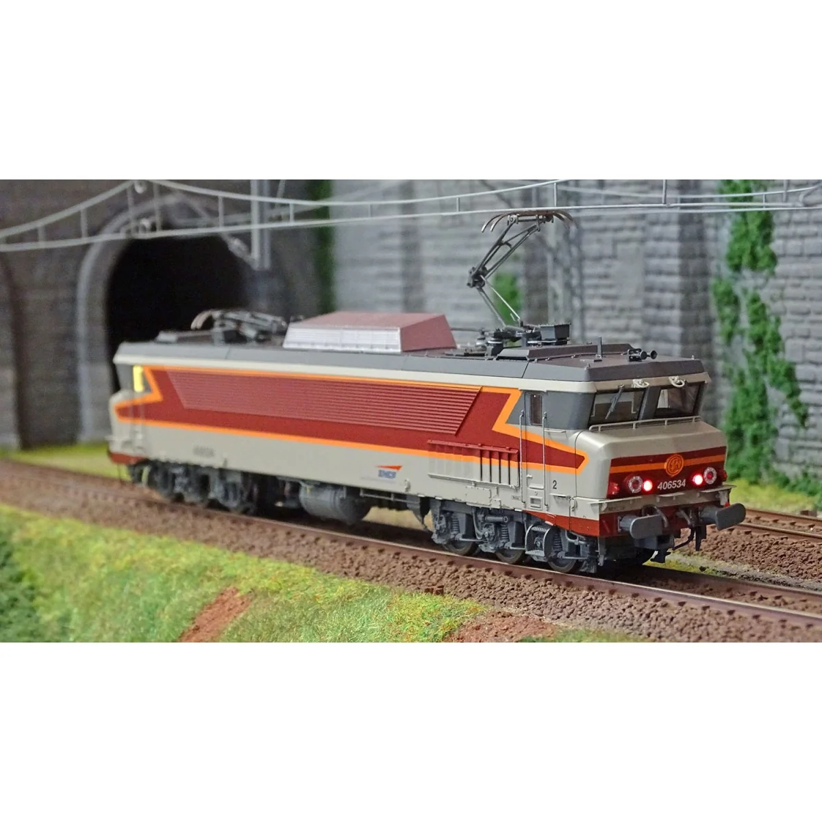LS Models 10330S SNCF CC 6534 electric locomotive, concrete grey, A...