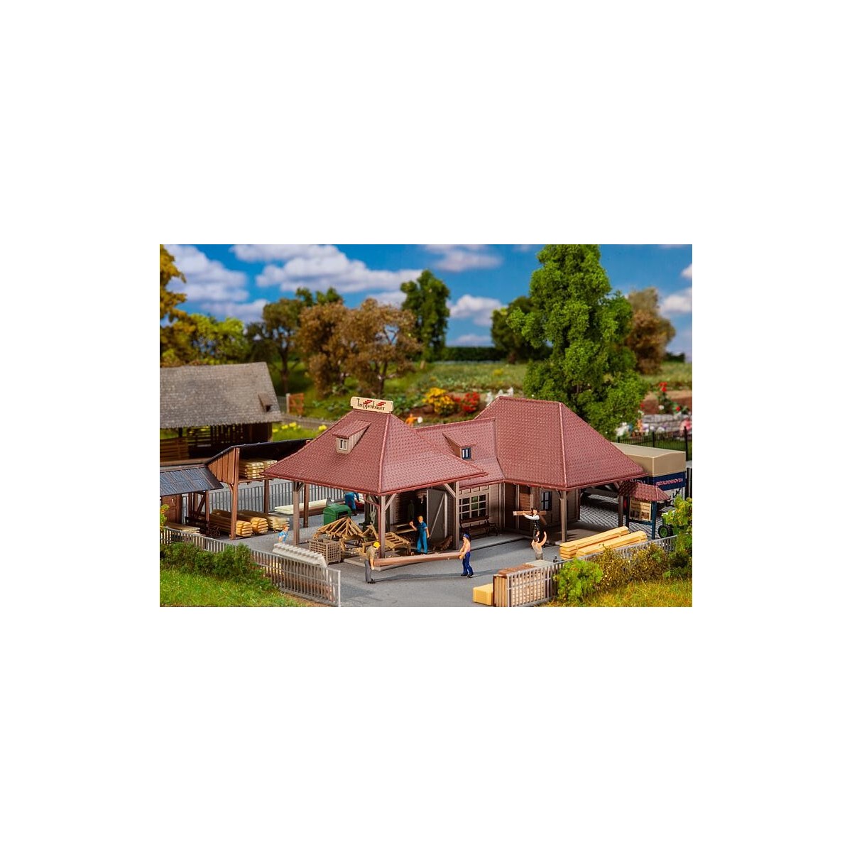 Faller 130643 Model Kit, Architect's House with Panel Roof - Faller...