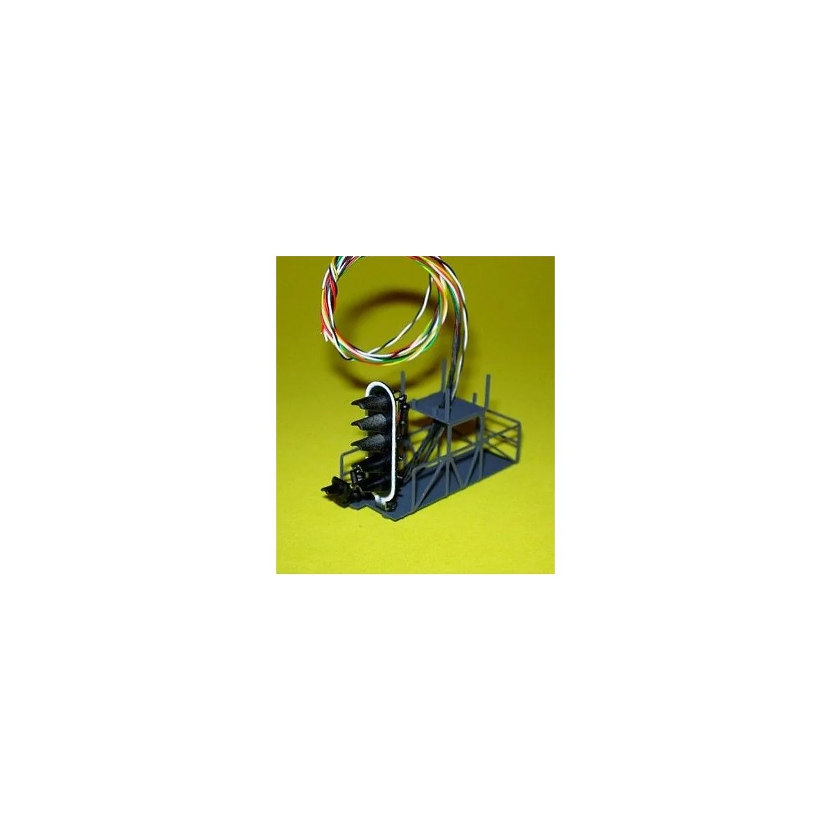 N-RVJBM-05 5-light wired platform, metal N-RVJBM-05 5-light wired platform, metal