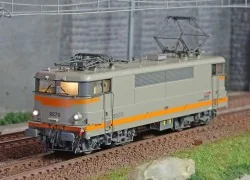 Ree Modeles MB087.S BB 9270 electric locomotive, concrete, cap logo...
