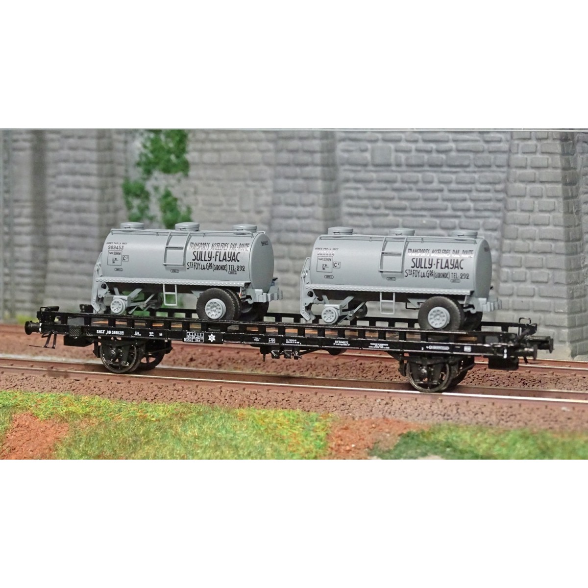 Ree modeles WB616 Wagon UFR Biporteur noir, remorques citernes rondes SULLY-FLAYAC Ree Modeles WB-616 - 2