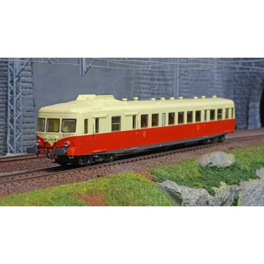 MB-162-Ree Modeles MB162 Autorail X 2825 version d’origine, Rouge et Crème, Toulouse, SNCF