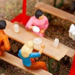 Faller 180995 Model Kit, 60 Beer Mugs and 40 Ashtrays - Faller - Fa...