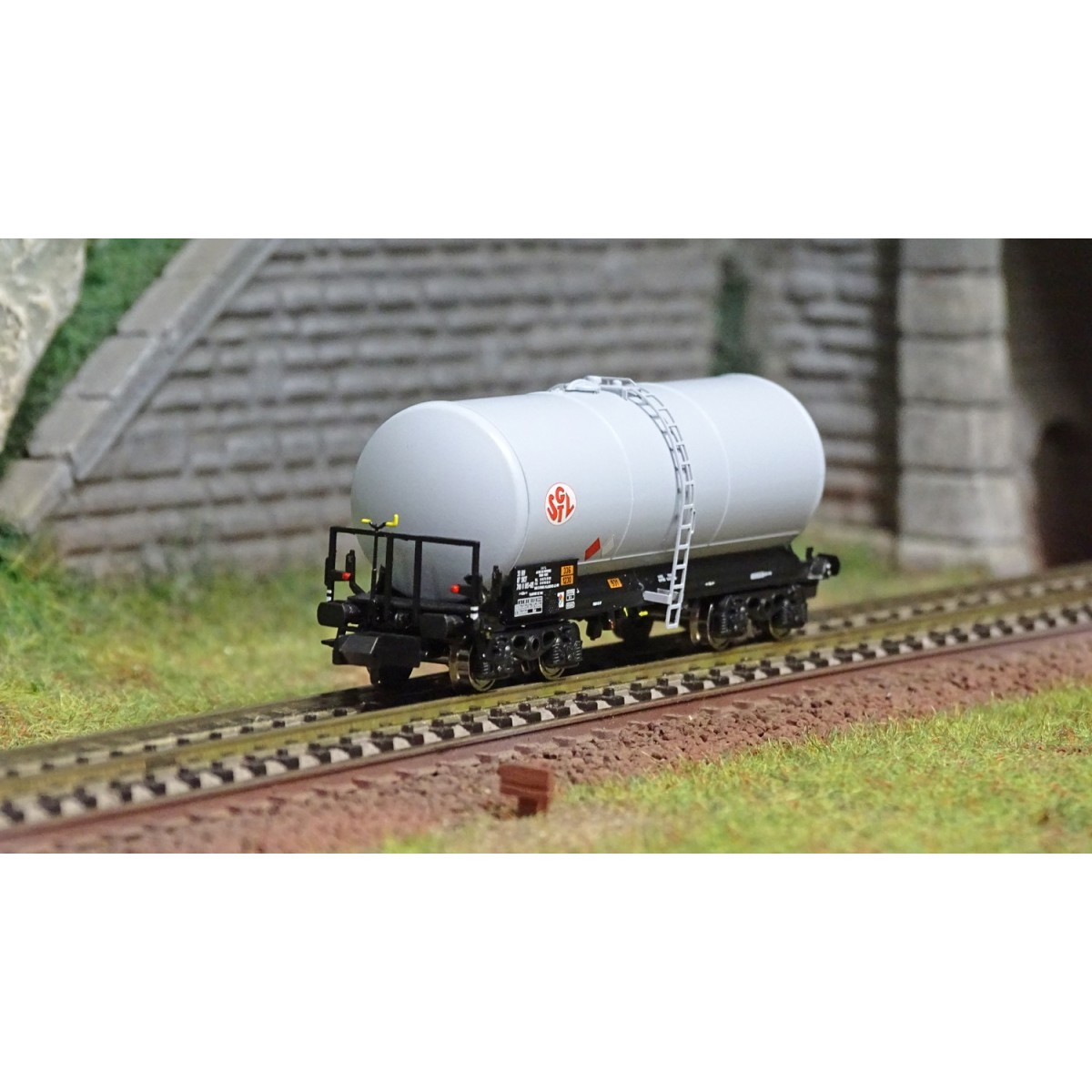 REE Modeles NW224 Wagon citerne ANF, Transport de Vins, SNCF, SGTL, N- 1/160 Ree Modeles NW-224 - 1