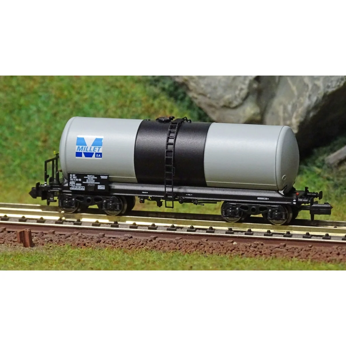 REE Modeles NW229 Wagon citerne ANF, Transport de Lubrifiants, SNCF, MILLET, N- 1/160 Ree Modeles NW-229 - 2
