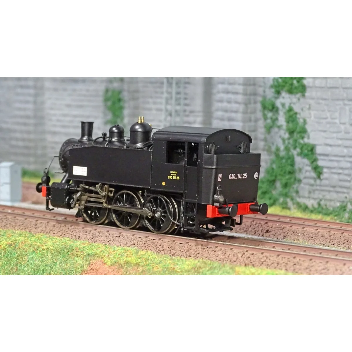 Ree Modeles MB103S SNCF 030 TU 25 Nord steam locomotive, La Chapell...