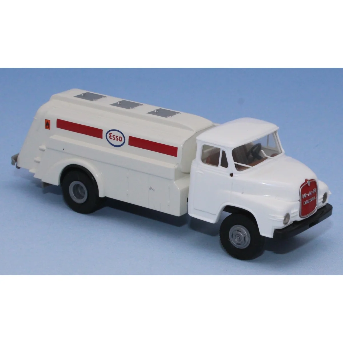 Brekina 45049 MAN 635 tank truck, "ESSO" - Sai_45049