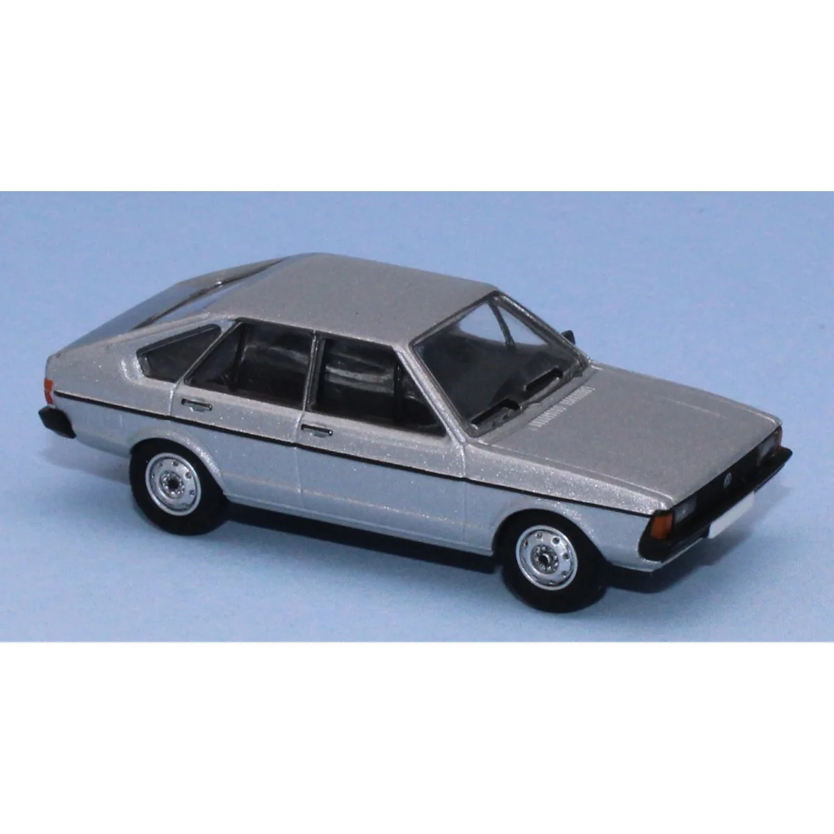 Brekina PCX870251 Volkswagen Passat B1, gris argent Sai Sai_PCX870251 - 1