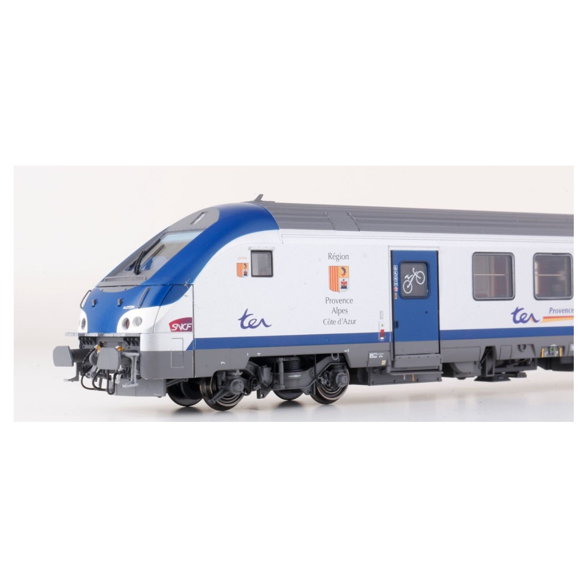 LS Models 41234DC Set of 3 TER PACA coaches, driving trailer, SNCF,...