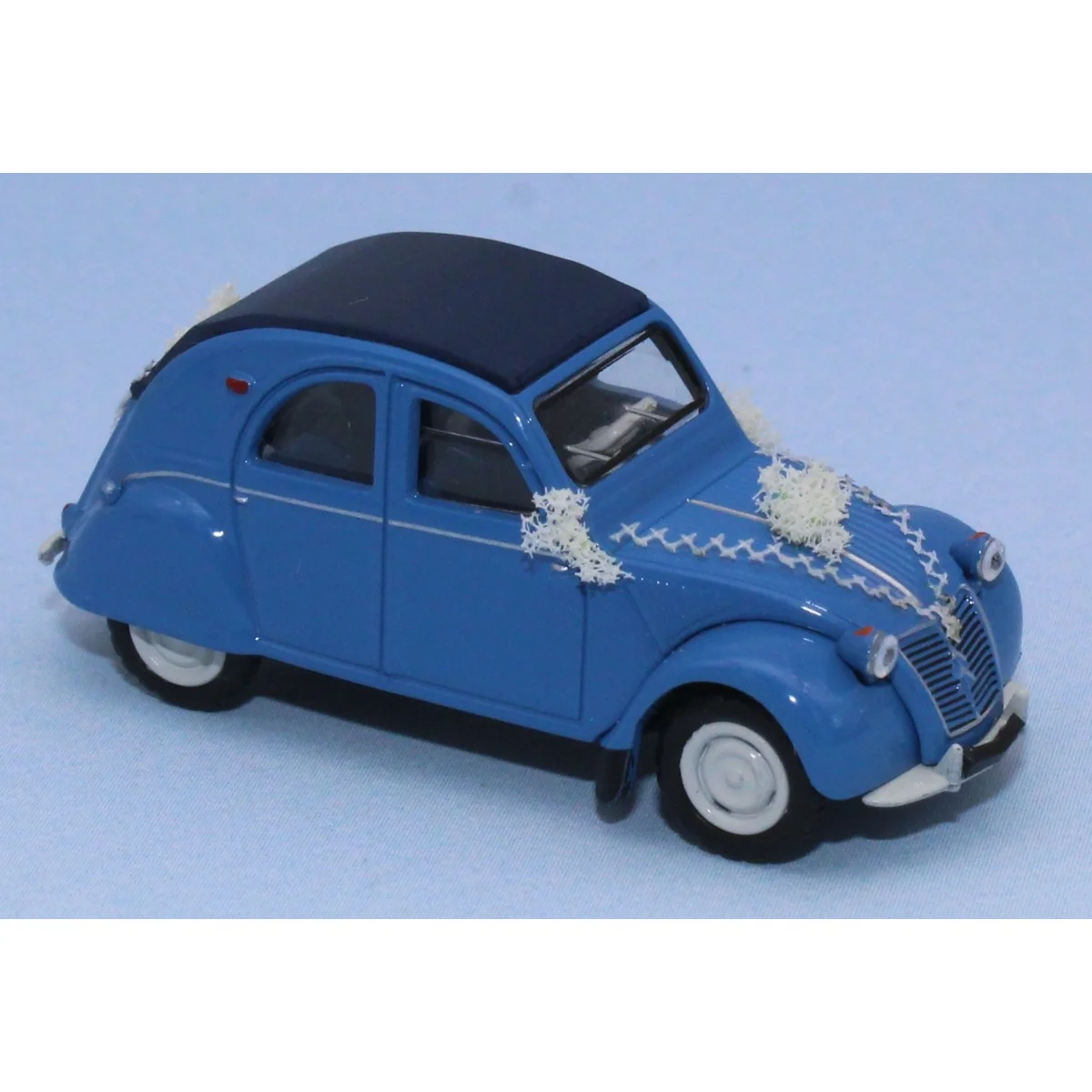 SAI 6025 Citroën 2 CV 1958, AZLP 1958, glacier blue, top closed, "w... SAI 6025 Citroën 2 CV 1958, AZLP 1958, glacier blue, top closed, "w...