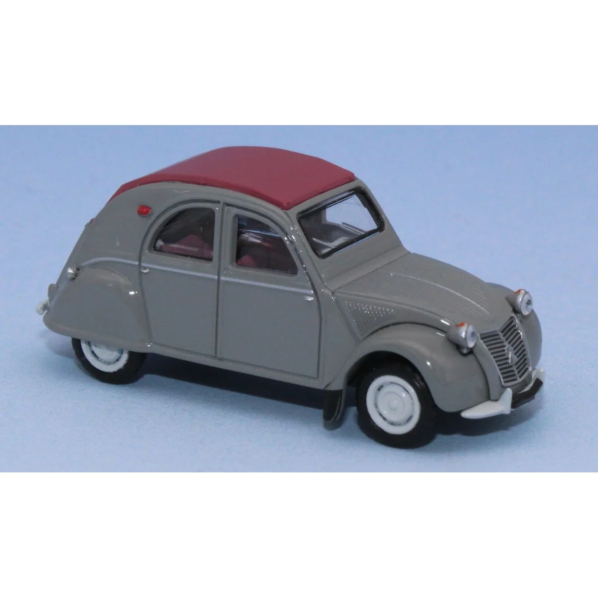 SAI 6002 Citroën 2CV 1958, AZLP 1958, grey, with a garnet red soft ...