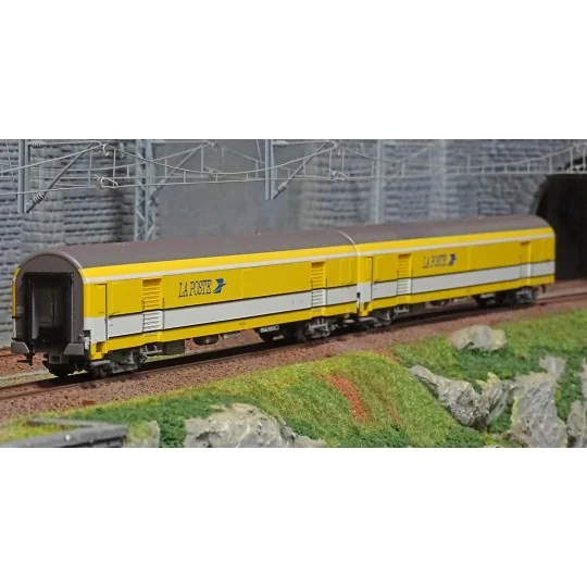 Lsm_40447-LS Models 40447 Set of 2 UIC postal coaches, yellow/white, grey roof, PTT markings, Pe UIC + Pe UIC