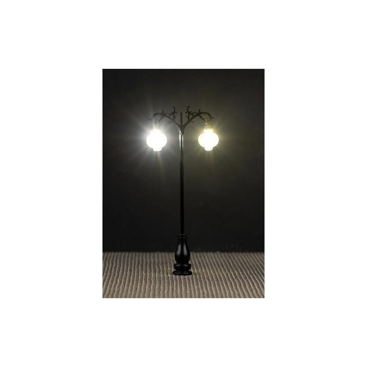 Faller 180207 Eclairage, Réverbère de parc LED, double lampe boule suspendue 7.5cm, avec LED Faller Faller_180207 - 2